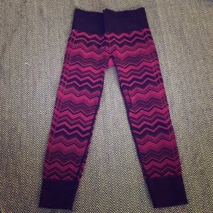 SOLD LULULEMON 7/8 length leggings Sz 8